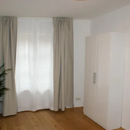 Living-in-quality Апартаменты *